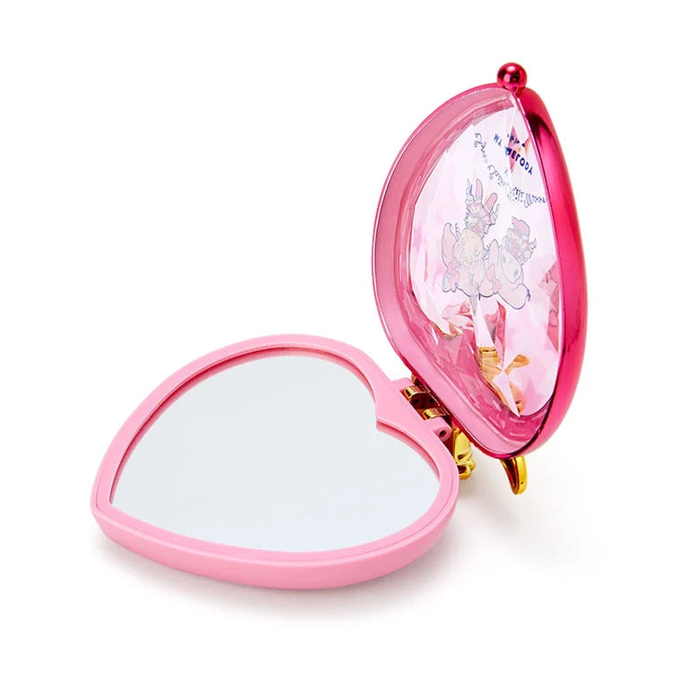 "Pretty Guardian Sailor Moon Eternal" compact mirror (2Types)