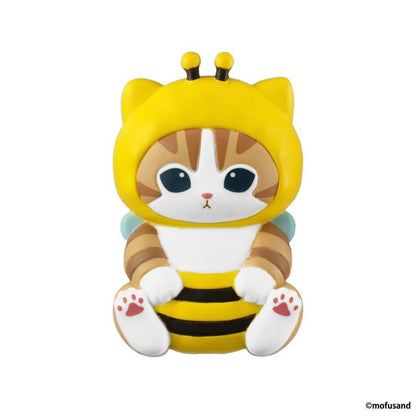 Play Gashapon! Mofusand Animal Magnet
