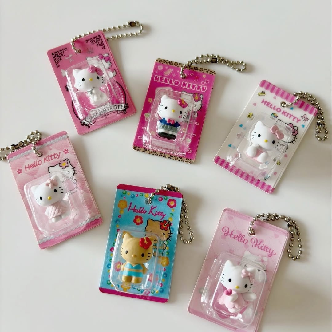 Play Gashapon! Sanrio HELLO KITTY Package Miniature Collection